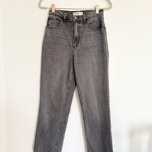 Abercrombie & Fitch Straight Leg Jeans - Washed Gray